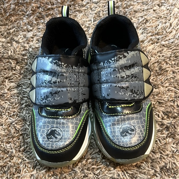 Jurassic World Toddler Boys' Athletic Sneakers - Black/Gray/Green Size 1 - Picture 3 of 7